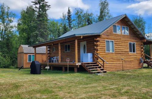 Ridgeway Ski Chalet | Darn Lucky Cabin at Sport Lake