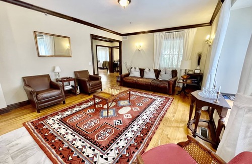 Rochester House | Dartmouth House Inn
