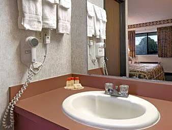 Columbus Hotel | Days Inn by Wyndham Columbus Fairgrounds