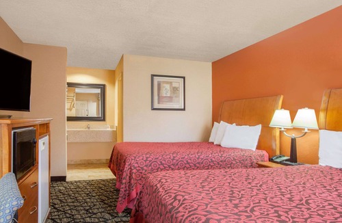 Centerville Hotel | Days Inn by Wyndham Centerville