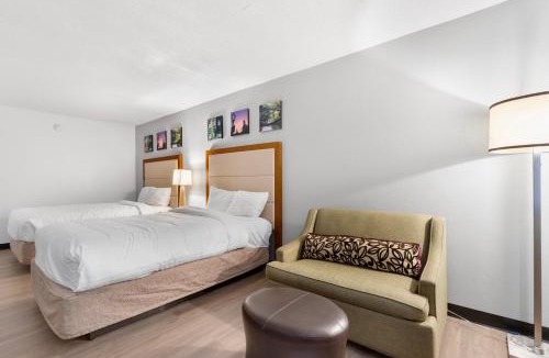 Erie Hotel | Days Inn by Wyndham Erie
