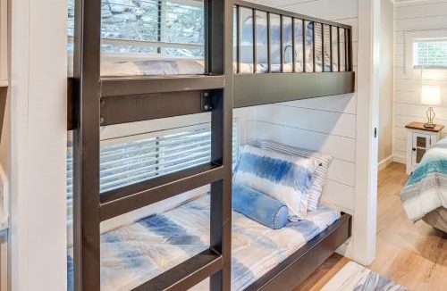 Cookeville House | Deck, Grill & Fishing Pond: Modern Cookeville Gem