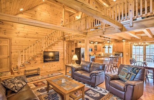 Carroll Cabin | Deck, Grill & Views! Carroll Log Cabin Near Hiking