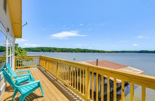 Climax Springs Apartment | Deck w/Covered Dock! Lakefront Ozark Cottage