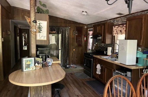Russell Cabin | Deep Woods Cabin Rentals Cabin #1 Pet Friendly