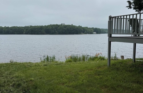 Richmond House | Delightful 3-bedroom house on Pleasant Pond in Richmond Maine