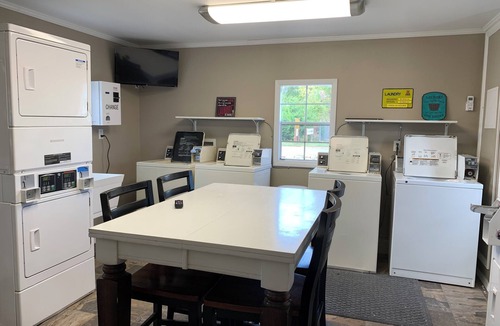 Sallisaw Cabin | Deluxe Cabin Lodge DK3