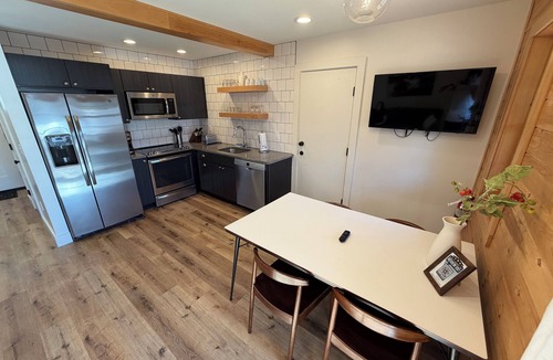 Lake George Cabin | Deluxe Lodge Lakefront On Lake George #7