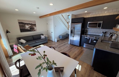 Lake George Cabin | Deluxe Lodge Lakefront On Lake George #9
