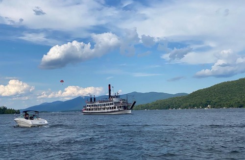 Lake George Hotel | Depe Dene Lakeside Resort