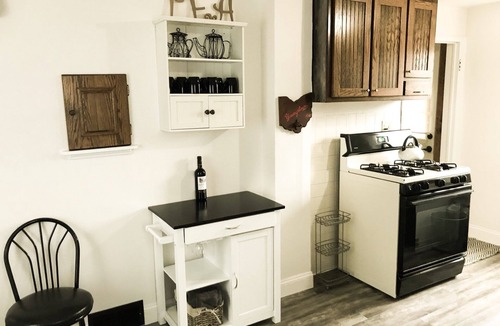 Youngstown House | Designed for VRBO guests visiting the Youngstown Area. Pet and kid friendly!