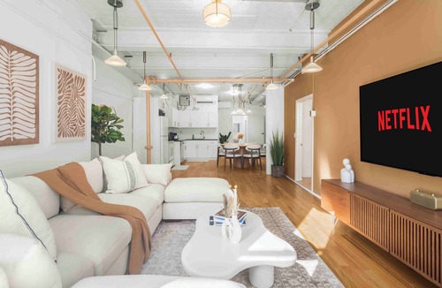 Brooklyn Heights Apartment | Designer 3 BDR Unit in Dumbo NYC