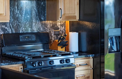 Fritz Creek Ski Chalet | Destination Alaska Charters - Cabin 1