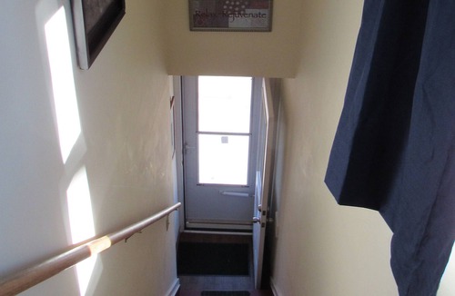 Wading River House | DeWolfe Hall West Apartment with access to LI Sound