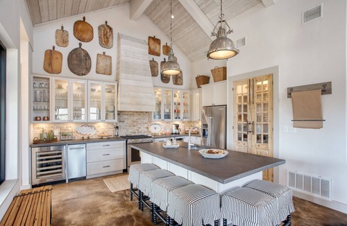 Dripping Springs House | Direct Access to River & Scenic Views | Sotol by AvantStay