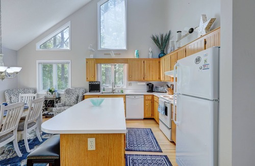 Sandpiper Pines House | Dog-friendly home close to the beach w/balcony, wood fireplace, gas grill, AC