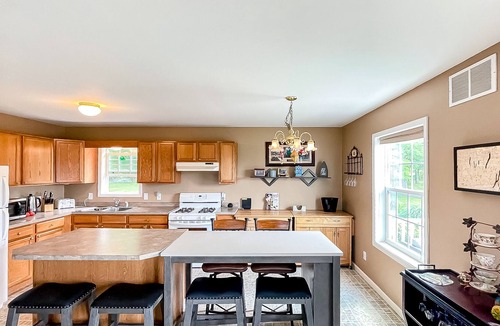 Hammondsport House | Dog-friendly home with guest house, free WiFi, private washer/dryer, golf range