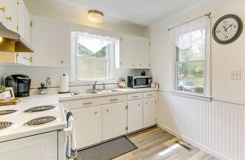 Lincoln Cabin | Dog-Friendly Retreat Near Delaware Bay