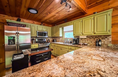 Morganton Cabin | Dog-Friendly Retreat Hot Tub Game Room Near Lake Blue Ridge