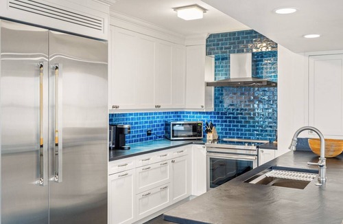 Port Aransas Condo | Dolphin Views and Adventure at Your Doorstep