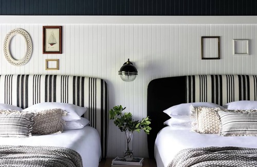 Ocean Point Hotel | Double Queen w/Porch | Bluebird Ocean Point Inn | Private Beach Access