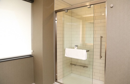 Rockland Hotel | DoubleTree by Hilton Boston - Rockland