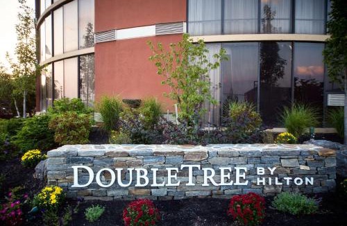 South Portland Hotel | DoubleTree by Hilton Portland, ME