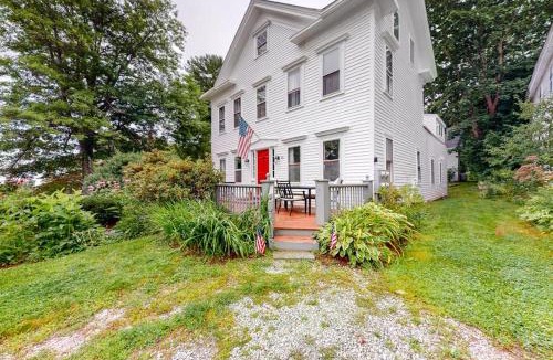 Castine House | Downtown Studio w/Full Kitchen & Shared Porch - Walk Everywhere in Town