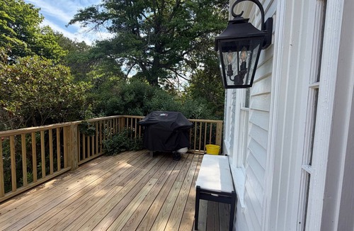 Castine House | Downtown Studio w/Full Kitchen & Shared Porch - Walk Everywhere in Town