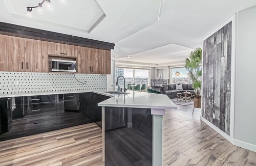 Hillhurst Condo | Downtown Sub Penthouse W City Views