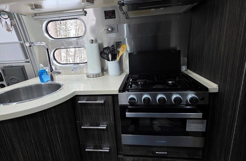 Guilford House | Dragonwood Airstream