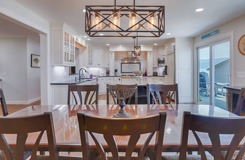Hammondsport House | Dreamways: "Memorable Views + Pet Friendly!"