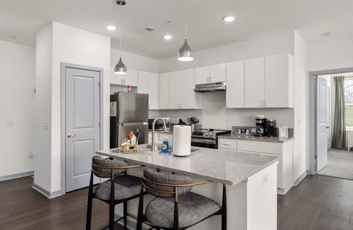 Tuttle West Apartment | Dublin 2BR | Pets welcome | Ground Floor | Views