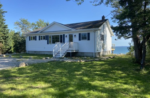 West Tremont House | Duck Cove Cottage overlooking beautiful Blue Hill Bay