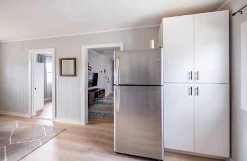 Tremont House | Duck Island Getaway - Close to Downtown and West Side Market