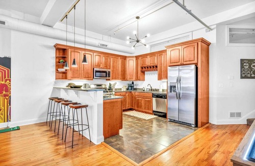 Gateway District Apartment | E 4th Loft w/Mini Golf, Shuffleboard & Games