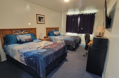 Sitka Bed & Breakfast | Eagle Bay Inn