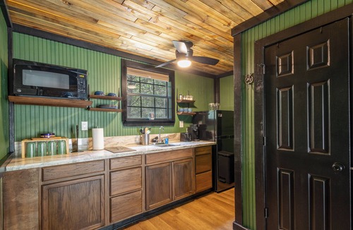 Mineola Cabin | Eagles Perch - MIneola/Lake Fork Getaway
