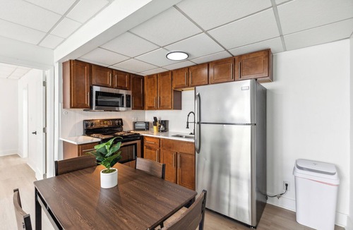 Central Business District Apartment | East 116 I Corporate 1Bd Suite in Rochester I Gym