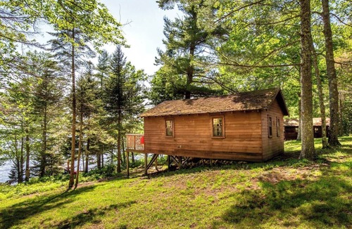 Bremen Cabin | East Camp Stay - Cabin 1 + 3 + 4