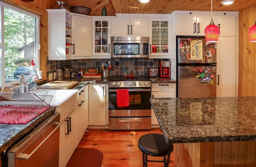 Burdett Cabin | East Seneca Lake Cottage Nestled Amongst the Trees, Near Watkins Glen