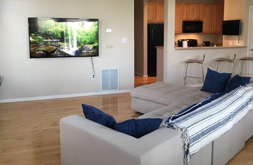 Easton Condo | Easton Luxury Home