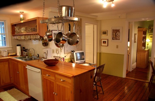 Rockland Apartment | Elegant 2-Bedroom Apartment in Historic 1862 Sea Captain's House. Pets welcome.