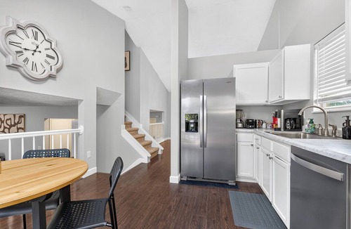 Galloway House | Elegant 3BR 5-Bed Spacious Home: Pool & Patio