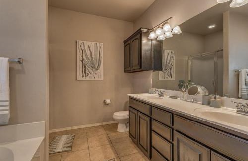 Jenks House | Elegant Comfort in Jenks!