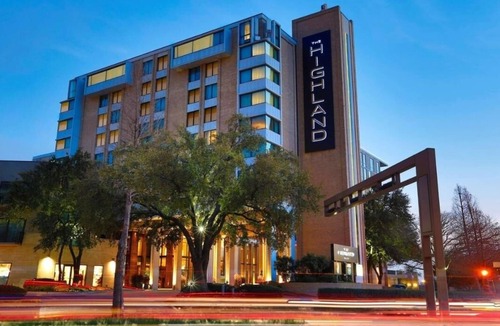 Glencoe Hotel | Elegant Pet Stay by Bush Library & NorthPark Mall