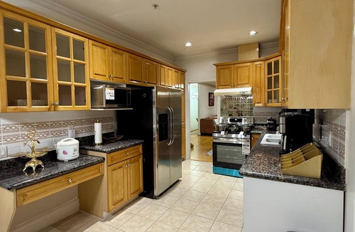 Fraserview House | Elegant & Spacious 4-Bedroom by Fraser River