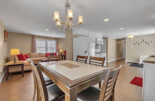 Salamanca Ski Chalet | Ellicottville Chalet & Cottage 5 Mi to Village