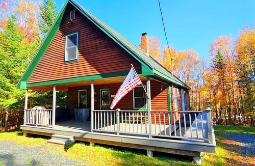 Beaver Cove Cabin | Embrace Nature in this Enchanting Cabin in Beaver Cove, Maine