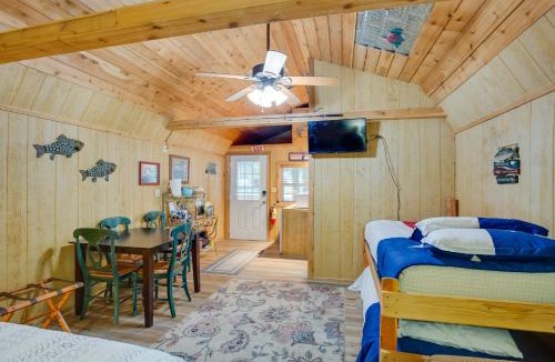 Emory Apartment | Emory Studio Cabin w/Lake Fork Boat Access!